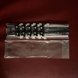 Floral Rhinestone Laces Set for bra in Black and Pink